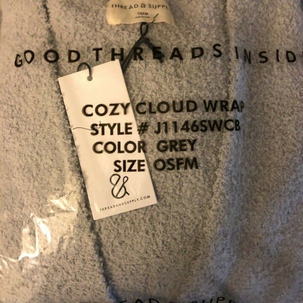 Thread & Supply Sweater Cardigan soft fuzzy women’s one size fits all NEW - Picture 5 of 14